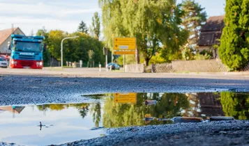Ministers playing ‘Russian roulette’ with road safety by relaxing truck rules, says union
